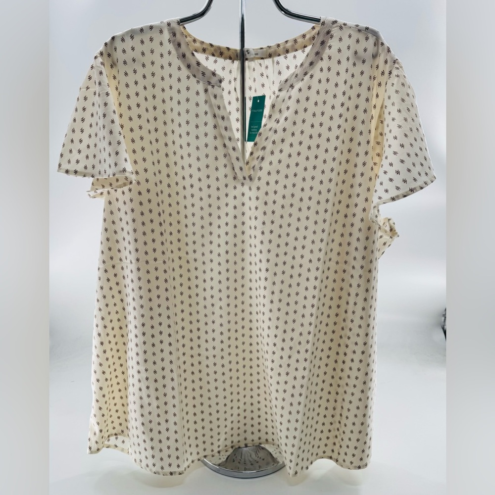 Maurices Top Size 2X Blouse Flutter Sleeves Ivory/Brown NEW Pullover Plus Size